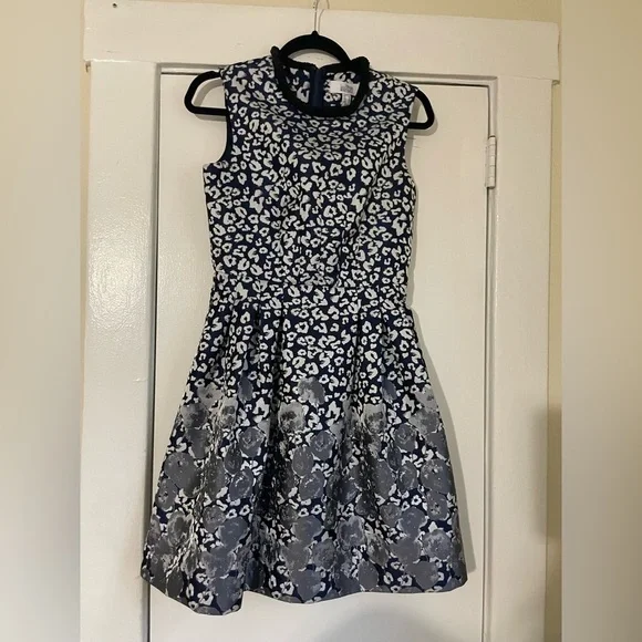 Belle Badgley Mischka Floral Pleated‎ Back Zipped Flare Dress size 4 - Picture 2 of 8